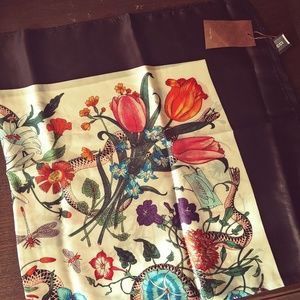 Gucci 100% silk scarf